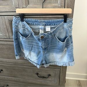 Time & Tru Jean Shorts